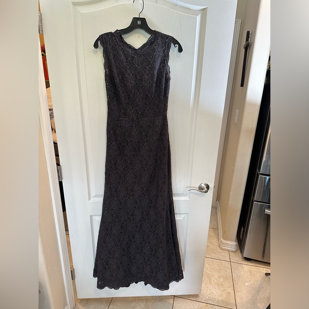 Watters & Watters Womens Dress Grey Lace sleeveless dress size 6